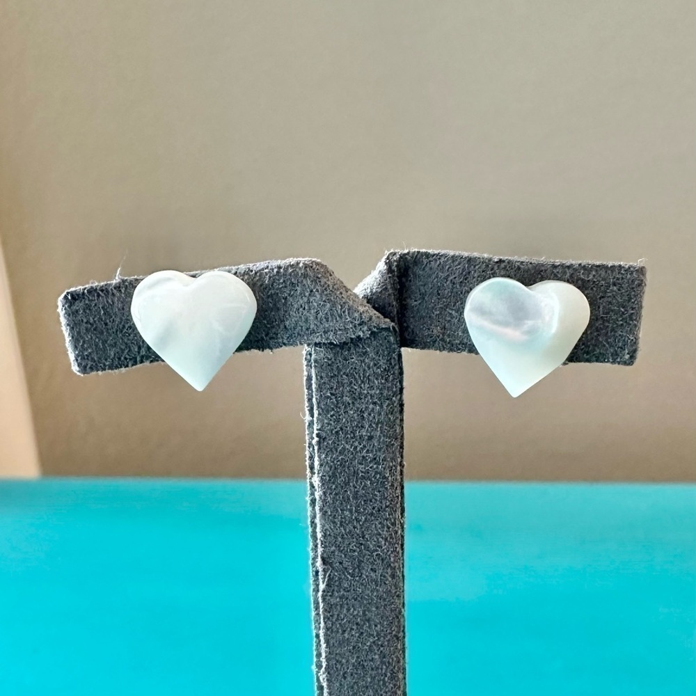 White Pearlescent Heart Shell Post Stud Earrings